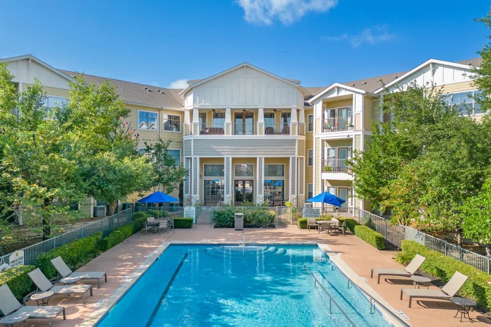 Mariposa at River Bend