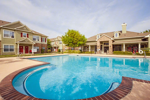 Westchester Woods Apartments