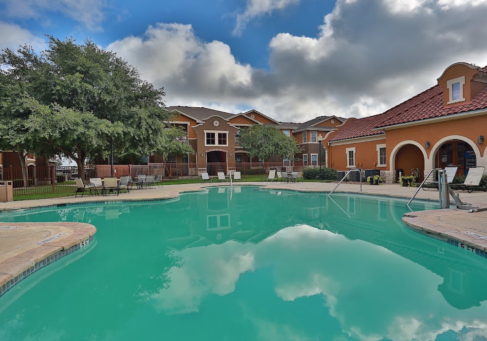 Palo Alto Apartment Homes