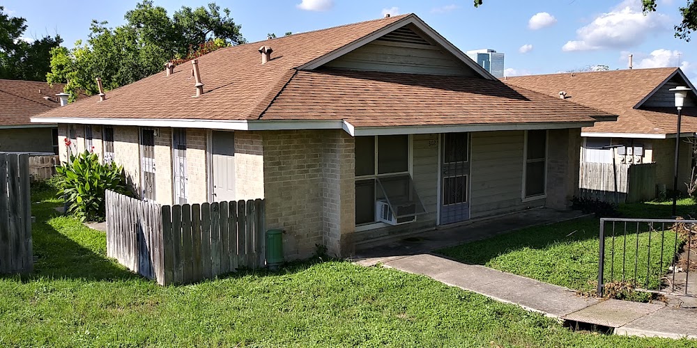 Pin Oak II Apartments