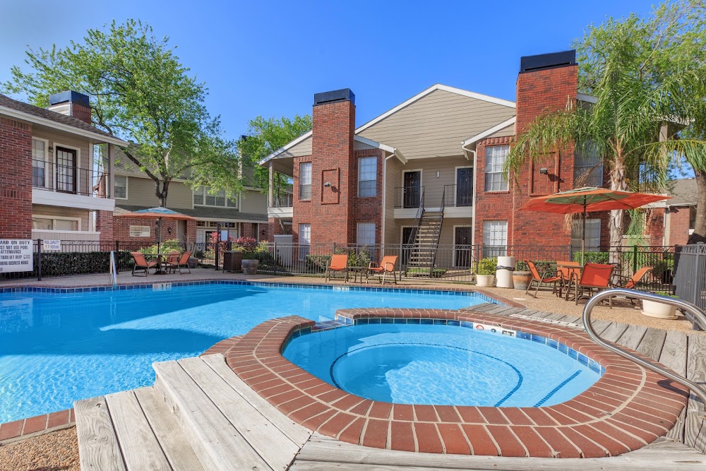 Beacon Hill Apartments