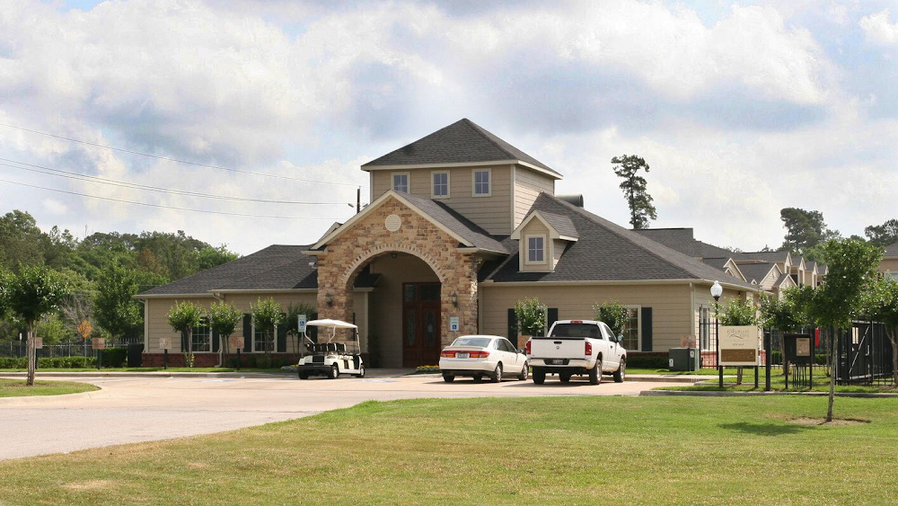 Fairlake Cove Apartments