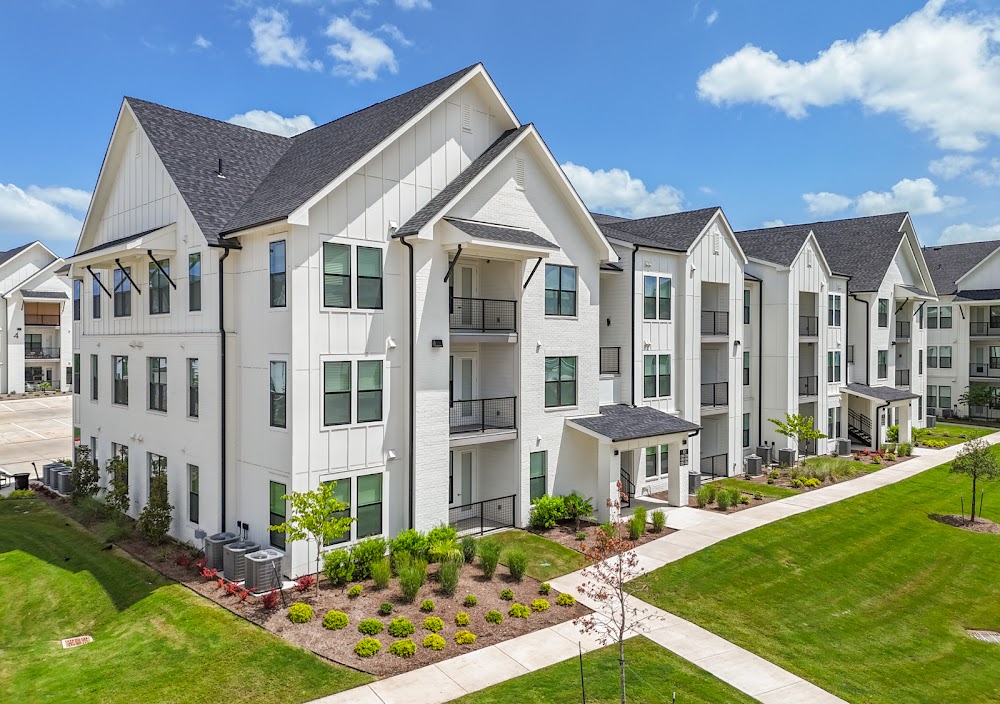 3600 Capitol View