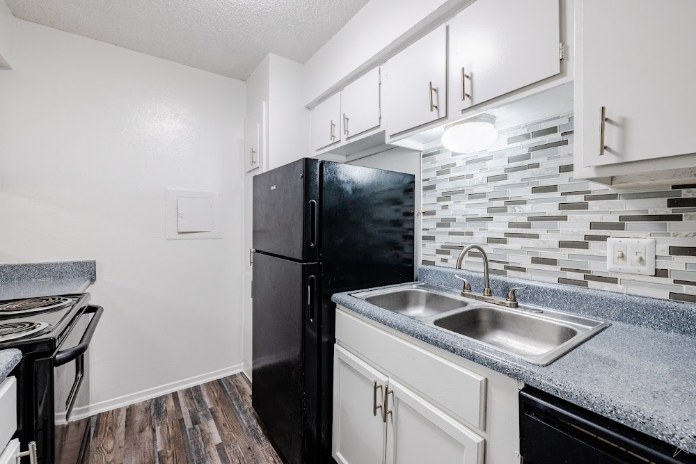 Villa Del Sol Apartments
