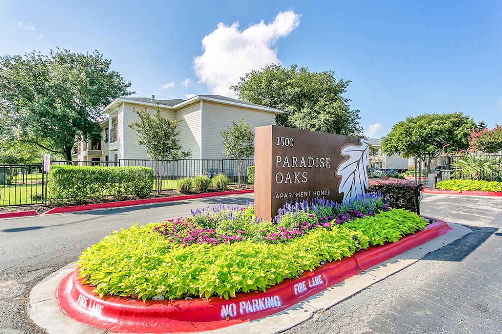 Paradise Oaks Apartments